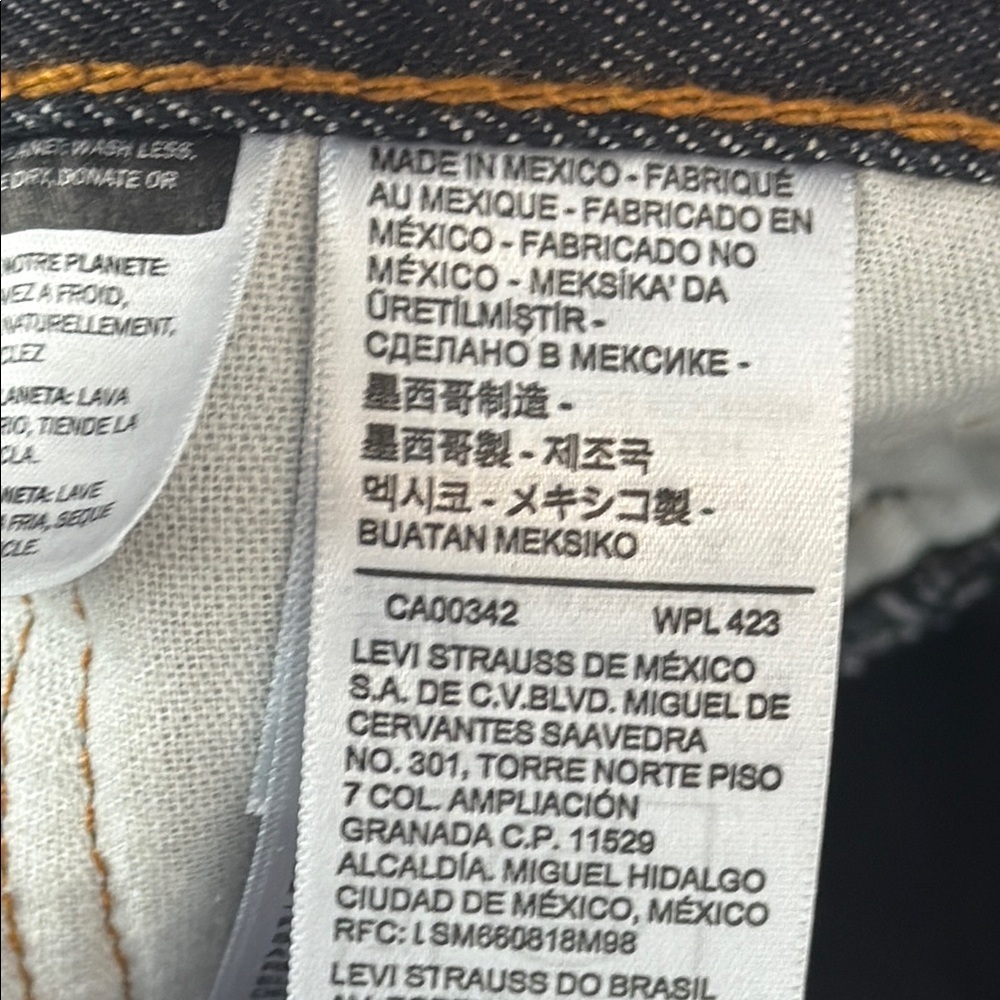 Levi's Men's Black Jeans - Picture 12 of 15